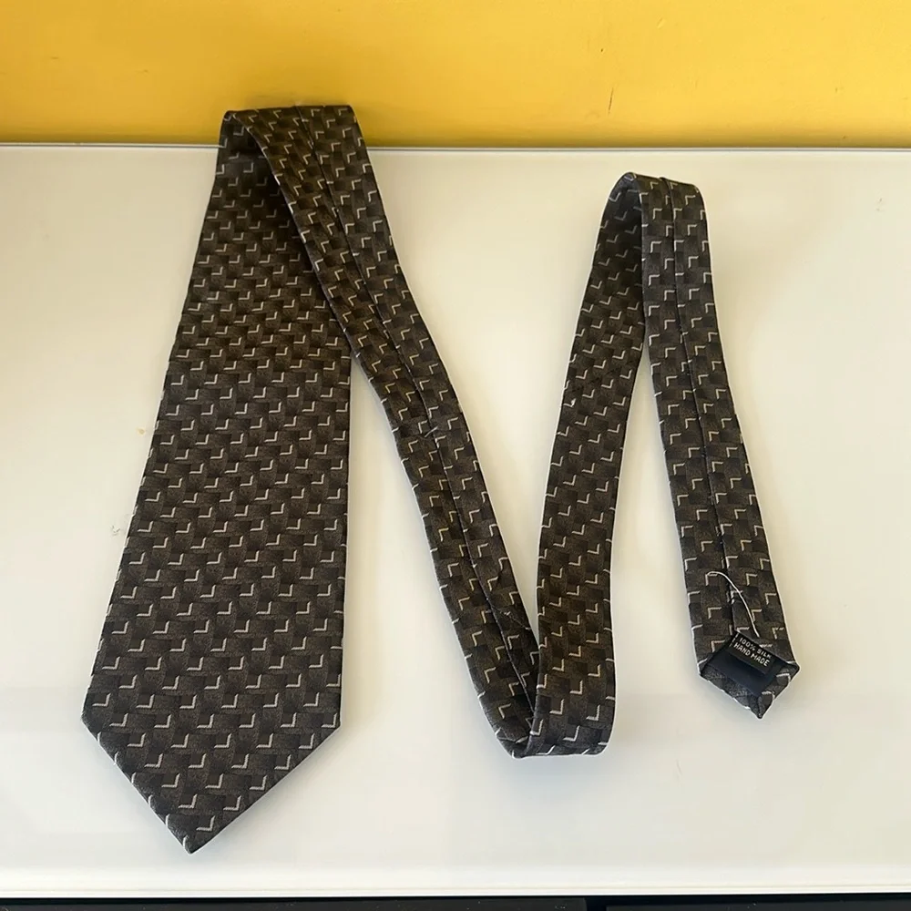 Pierre Cardin Vintage Gray 100% Silk Jacquard Neck Tie